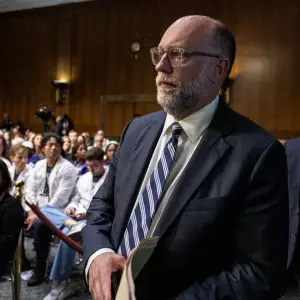 In Budget Logs It Tried to Hide, White House Wrests More Control Over Spending