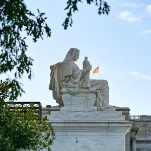 Lawmakers Seek Investigation of Judges Who Criticized Supreme Court